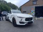 Maserati Levante SQ4 430 cv utilitaire / lichte vracht, Auto's, Maserati, Automaat, Zwart, Zwart, Particulier