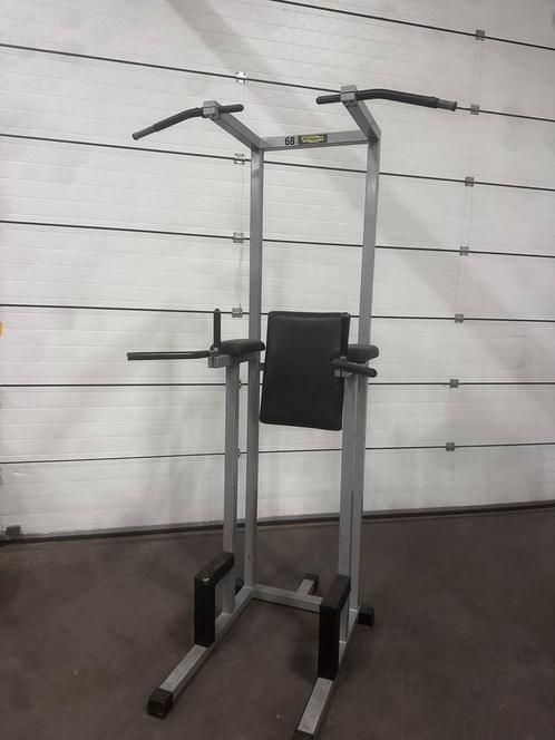 Technogym Chin / Dip Station, Sport en Fitness, Fitnessmaterialen, Gebruikt, Overige typen, Ophalen