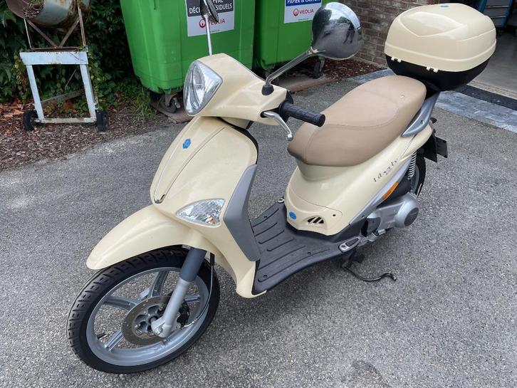 Piaggio Liberty 125cc – slechts 6000 km – als nieuw!, Motoren, Motoren | Piaggio, Particulier, Scooter, 11 kW of minder, 1 cilinder