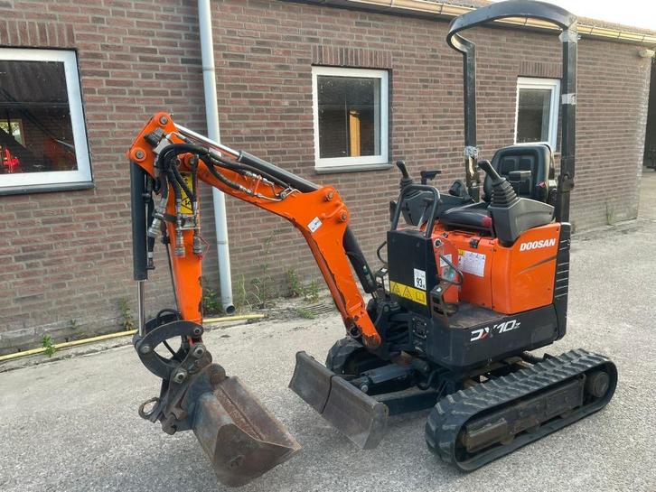 Doosan DX10z, Zakelijke goederen, Machines en Bouw | Kranen en Graafmachines, Graafmachine, Ophalen