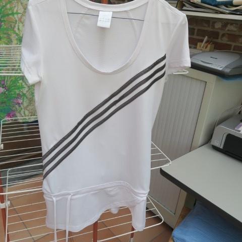 T-shirt wit stropkoord streep zwart print Adidas mt 38, Vêtements | Femmes, T-shirts, Neuf, Taille 38/40 (M), Blanc, Manches courtes
