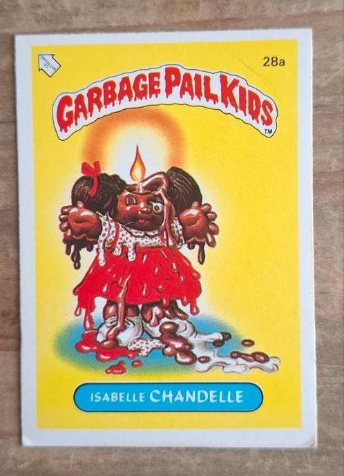 Garbage Pail Kids 28a Isabelle Chandelle Fotogenre: Panini, Verzamelen, Stickers, Gebruikt, Ophalen of Verzenden