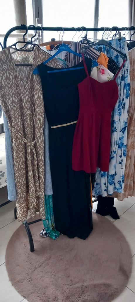 Kleding te koop tussen 2 euro en maximum 10 euro, Kleding | Dames, Dames-kledingpakketten, Zo goed als nieuw, Maat 38/40 (M), Ophalen