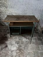 Vintage bureau (opknapwerk nodig), Ophalen, Gebruikt, Bureau