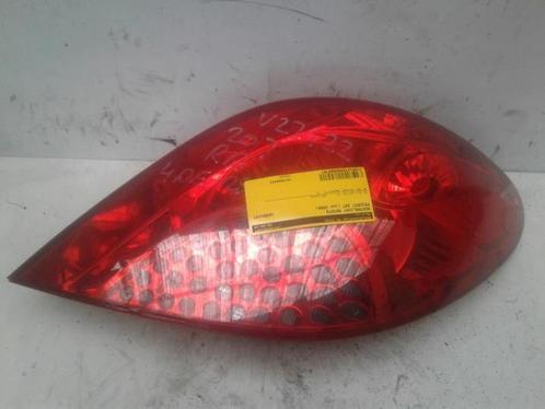 Achterlicht rechts van een Peugeot 207, Auto-onderdelen, Verlichting, Peugeot, Gebruikt, 3 maanden garantie, Ophalen of Verzenden