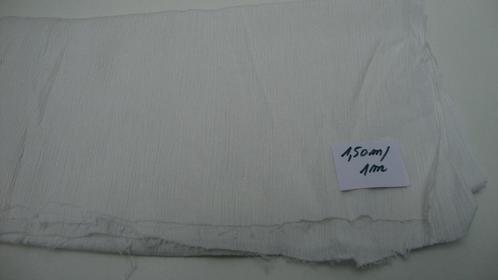 Effen, gebroken witte crêpestof van 1,50 m/1 m breed., Hobby en Vrije tijd, Stoffen en Lappen, Zo goed als nieuw, Overige materialen