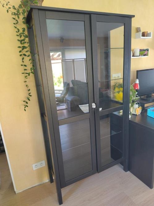 Armoire vitrée / vitrine Ikea Norden noir, Huis en Inrichting, Kasten | Vitrinekasten, Gebruikt, 150 tot 200 cm, 50 tot 100 cm