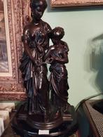 "La lecture" Épreuve signée en bronze à patine. Moreau, Antiquités & Art, Antiquités | Bronze & Cuivre, Bronze, Enlèvement
