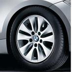 Jantes 16 pouces et pneus hiver BMW serie 1, Auto-onderdelen, Banden en Velgen, Ophalen, 16 inch, Winterbanden, Band(en)