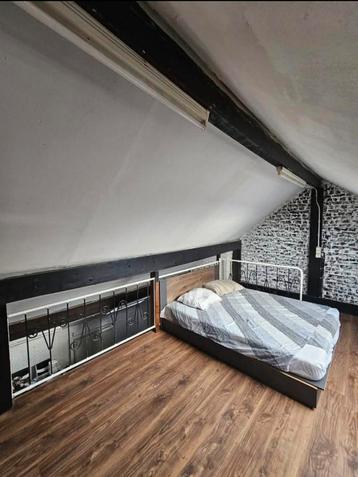 A LOUER APPARTEMENT CHARGE COMPRIS ET MEUBLÉ  beschikbaar voor biedingen