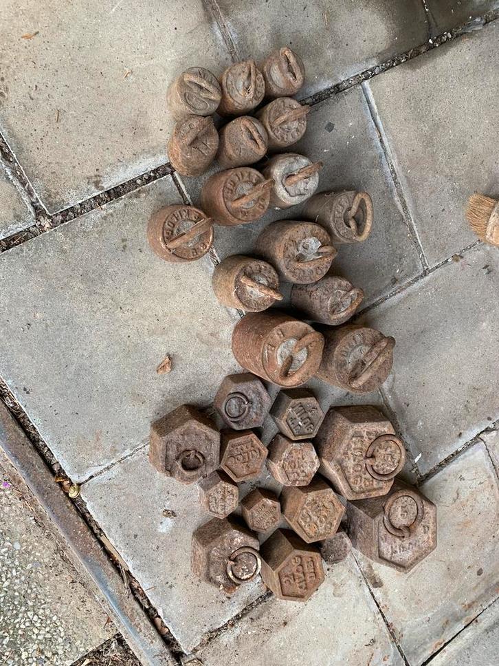 Partij oude gietijzeren gewichten, Antiek en Kunst, Curiosa en Brocante, Ophalen