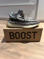 Yeezy, Overige kleuren, Ophalen of Verzenden, Zo goed als nieuw, Sneakers