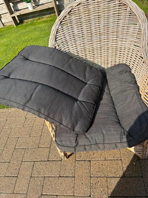 Tuin of binnen Kussen voor zetel of stoel als nieuw, Tuin en Terras, Tuinstoelen, Zo goed als nieuw, Ophalen