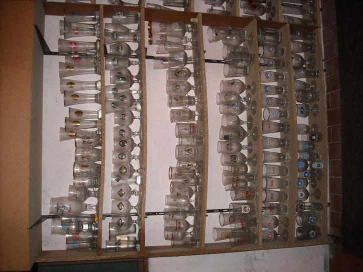 verzameling bierglazen bierglas, Verzamelen, Glas en Drinkglazen, Gebruikt, Bierglas, Ophalen