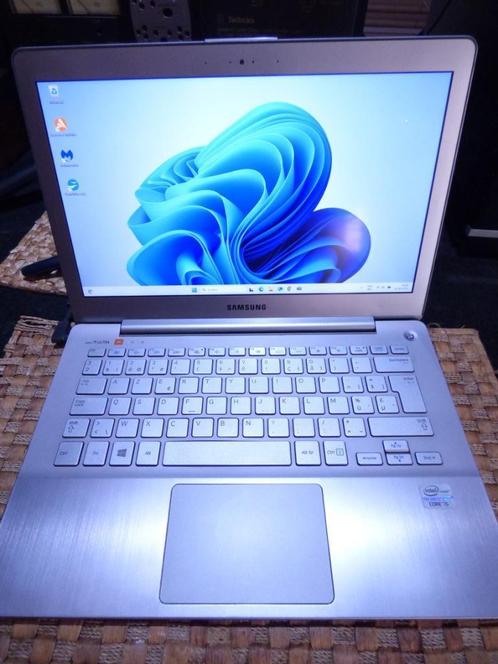Samsung 13.3 inch I5 laptop windows 11 24h2 8g ram 256 ssd, Computers en Software, Windows Laptops, Gebruikt, 13 inch, SSD, Minder dan 2 Ghz