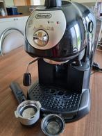 Delonghi koffiemachine met cappucino maker, Elektronische apparatuur, Zo goed als nieuw, Koffiemachine, Ophalen
