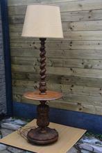 Lampadaire vintage en bois., Maison & Meubles, Lampes | Lampadaires, Bois, 150 à 200 cm, Enlèvement, Utilisé