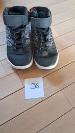 Baskets m36, Sportschoenen, Ophalen of Verzenden, Zo goed als nieuw, Jongen
