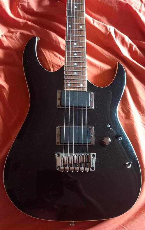 GITAAR opruiming voor de vlugge beslissers., Muziek en Instrumenten, Snaarinstrumenten | Gitaren | Elektrisch, Zo goed als nieuw
