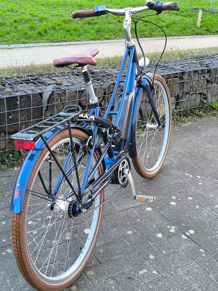 Elektrische Damesfiets Bosch middelmotor uitstekendeconditi, Fietsen en Brommers, Elektrische fietsen, Zo goed als nieuw, 51 tot 55 cm
