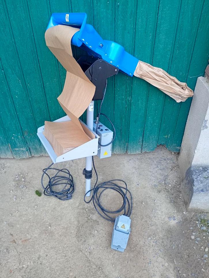 Elektrisch papieren blok, Zakelijke goederen, Stock en Retail | Verpakking en Verzending, Ophalen