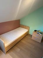 Eenpersoonsbed inclusief nachtkastje en commode, Ophalen, Zo goed als nieuw
