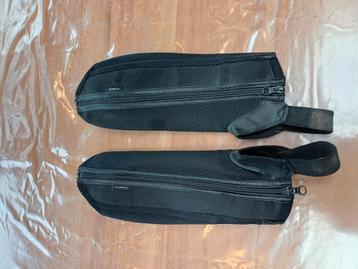 Mini chaps fouganza maat 10 j beschikbaar voor biedingen