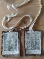 Religieuze hanger, in stof, gewijd, bruine scapulier, Antiek en Kunst, Ophalen