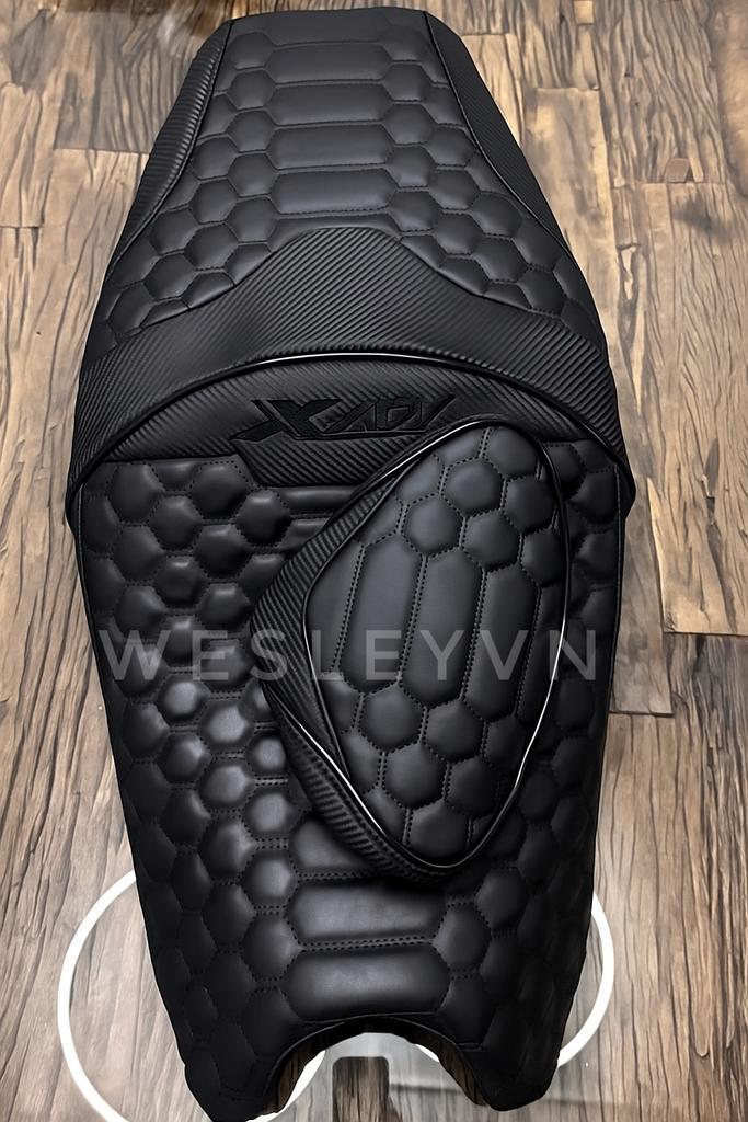 Housse de selle + dossier X-ADV personnalisées, Motos, Tuning & Styling, Enlèvement ou Envoi