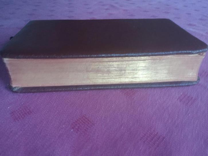 Oud kindermissaal uit 1937. Leren kaft., Antiquités & Art, Antiquités | Objets religieux, Enlèvement ou Envoi