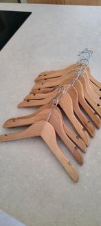 10 Kinder kapstokken, Ophalen