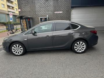 opel astra  benzine 1.4 van 2015 euro 6b beschikbaar voor biedingen