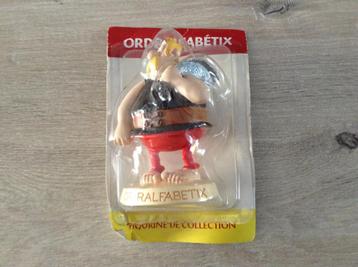 Astrix en Obelix Ordralfabetix character (Nieuw) (13 cm) beschikbaar voor biedingen