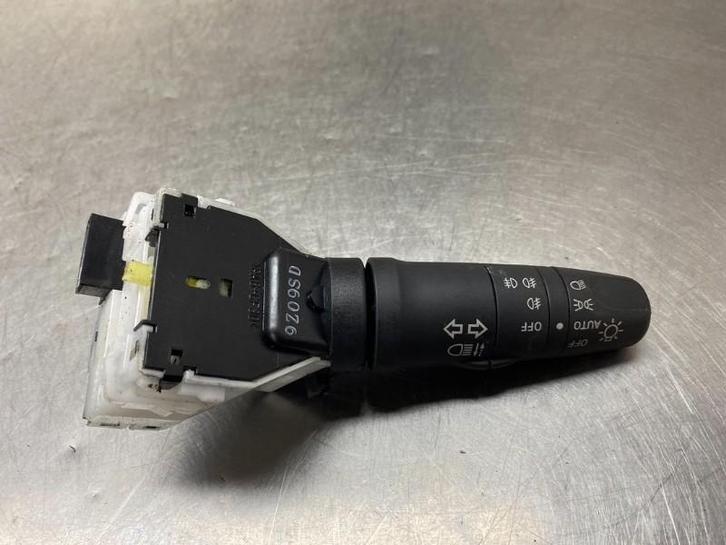 LICHTSCHAKELAAR Nissan Note (E11) (01-2006/12-2013), Auto-onderdelen, Dashboard en Schakelaars, Nissan, Gebruikt