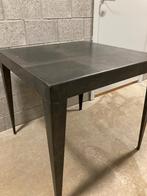 uniek vierkante tafeltje in plaatstaal, Huis en Inrichting, Ophalen, Gebruikt, Uniek meubel, Vierkant
