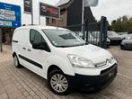 Citroen Berlingo 3zitpl 2015 1.6i 061000KM Airco Trekhaak, Auto's, Voorwielaandrijving, Euro 5, Stof, https://public.car-pass.be/vhr/e935d31e-06ff-44a7-86af-b71e54593543?lang=nl