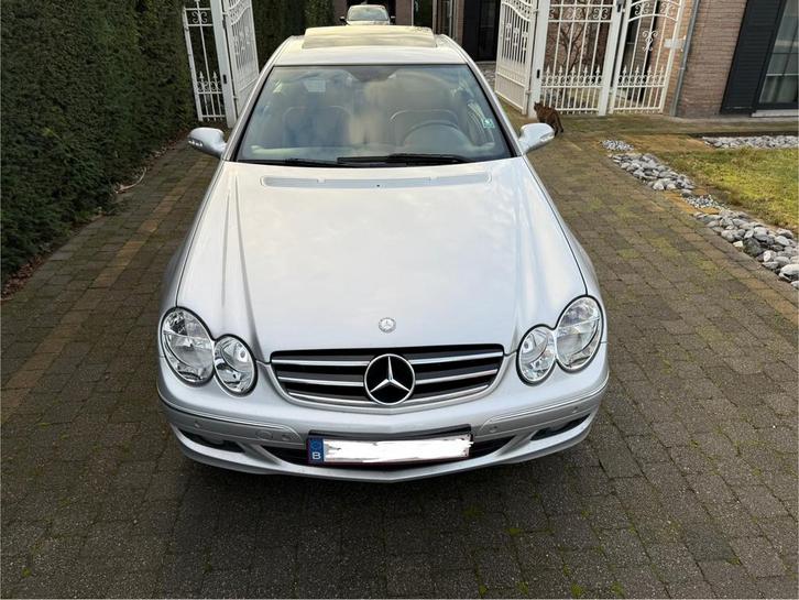 Mercedes CLK 220 CDI EGR defect Avantgarde, toit ouvrant, Autos, Mercedes-Benz, Particulier, CLK, USB, Diesel, Coupé, Argent ou Gris