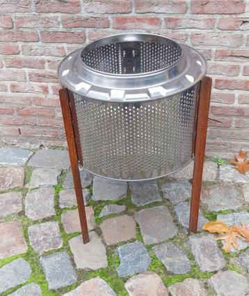 Tuinkachel beschikbaar voor biedingen