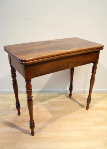 Antieke mahonie kaarttafel beschikbaar voor biedingen