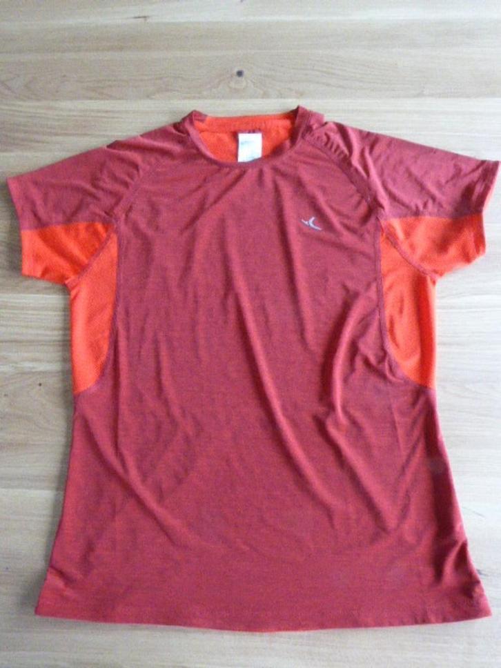 Rood sportshirt - 170, Kinderen en Baby's, Kinderkleding | Maat 170, Zo goed als nieuw, Jongen of Meisje, Shirt of Longsleeve