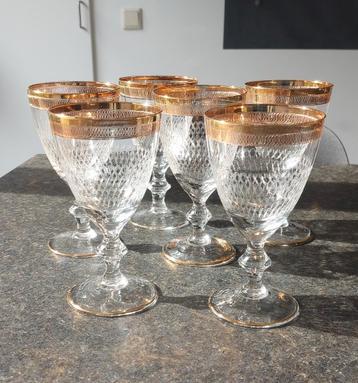 6 verres à vin en cristal