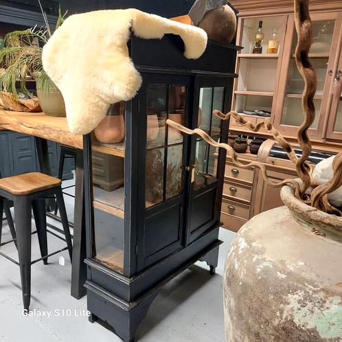 Buffetkast vitrinekast teak potten kruiken India ibiza boho, Huis en Inrichting, Woonaccessoires | Zuilen en Pilaren, Zo goed als nieuw