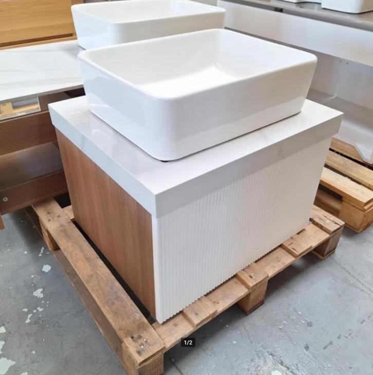 SALE Badmeubel 60 cm met waskom mat wit ribbel houtlook nr22, Huis en Inrichting, Woonaccessoires | Overige, Nieuw, Ophalen of Verzenden
