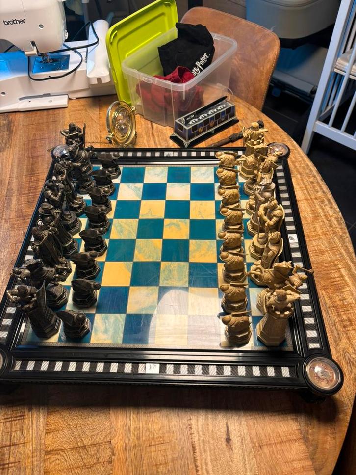 Harry Potter schaakbord, Hobby en Vrije tijd, Gezelschapsspellen | Bordspellen, Gebruikt, Een of twee spelers, Ophalen