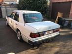 Mercedes oldtimer 200 diesel bj 1991, Auto's, Zwart, Wit, Mercedes-Benz, Particulier