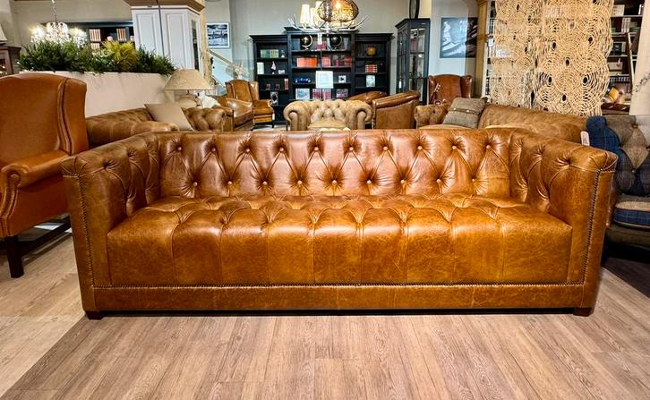MANCHESTER CHESTERFIELD ZETEL KUBUS IN VINTAGE COGNAC LEER, Antiek en Kunst, Antiek | Meubels | Stoelen en Sofa's, Ophalen of Verzenden