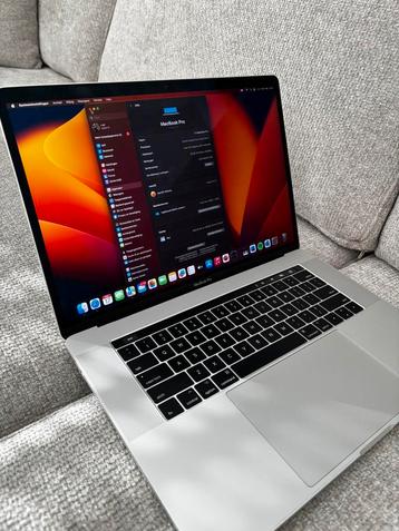 Macbook pro “15 inch 2017  beschikbaar voor biedingen