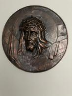 Koperen plaat met Jezusfiguur. Doorsnede 58 cm, Ophalen
