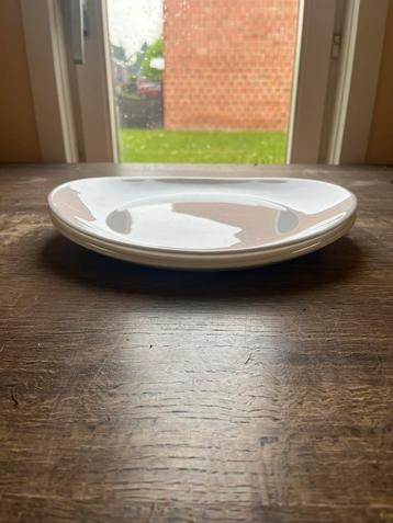Set van 3 witte dinerborden beschikbaar voor biedingen