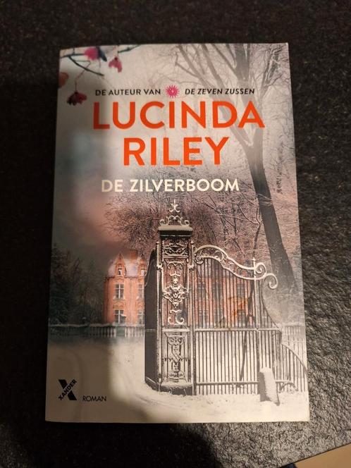 Lucinda Riley - De zilverboom, Boeken, Literatuur, Zo goed als nieuw, Ophalen of Verzenden